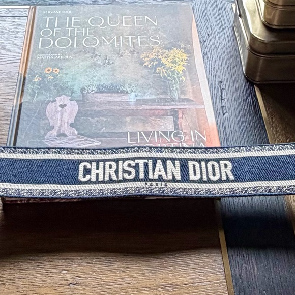 Christian Dior Lady Dior Bag Wicker & Navy Blue Oblique Canvas Medium $6300 - Picture 13 of 13